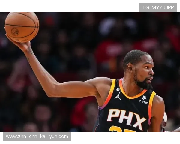 杜兰特迎着防守起手，菲尼克斯太阳毫不犹豫